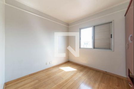 Apartamento à venda com 95m², 3 quartos e 1 vagaQuarto 2