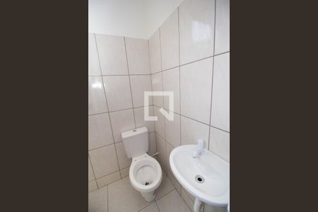 Banheiro de kitnet/studio para alugar com 1 quarto, 25m² em Vila Hebe, São Paulo