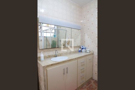 Apartamento à venda com 153m², 3 quartos e sem vagaBanheiro