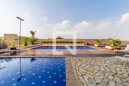 Apartamento para alugar com 50m², 2 quartos e 1 vaga Apartamento para alugar com 50m², 2 quartos e 1 vagaÁrea comum - Piscina