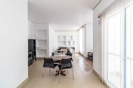 Apartamento para alugar com 50m², 2 quartos e 1 vaga Apartamento para alugar com 50m², 2 quartos e 1 vagaÁrea comum - Salão de festas
