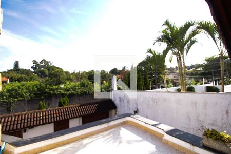 Casa à venda com 350m², 4 quartos e 3 vagas Casa à venda com 350m², 4 quartos e 3 vagasSacada