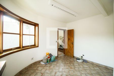 Casa à venda com 350m², 4 quartos e 3 vagas Casa à venda com 350m², 4 quartos e 3 vagasEscritório