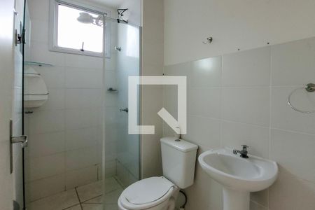 Banheiro  de apartamento para alugar com 2 quartos, 49m² em Monte Castelo, Contagem