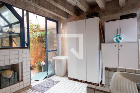 Casa à venda com 280m², 3 quartos e 2 vagasLavanderia