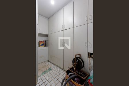 Casa à venda com 280m², 3 quartos e 2 vagasLavanderia