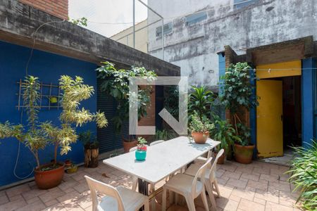 Casa à venda com 280m², 3 quartos e 2 vagasQuintal