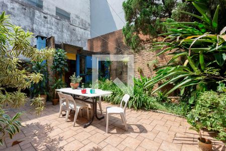 Casa à venda com 280m², 3 quartos e 2 vagasQuintal