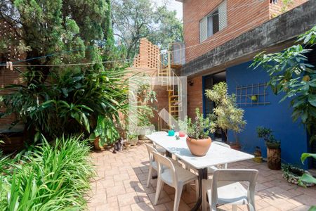 Casa à venda com 280m², 3 quartos e 2 vagasQuintal