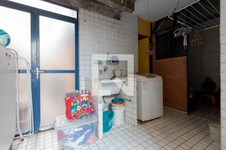 Casa à venda com 280m², 3 quartos e 2 vagasLavanderia