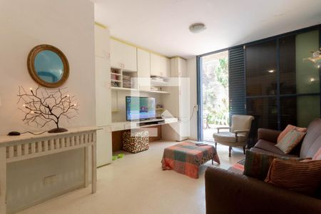 Casa à venda com 280m², 3 quartos e 2 vagasSala de Televisão