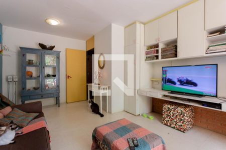 Casa à venda com 280m², 3 quartos e 2 vagasSala de Televisão