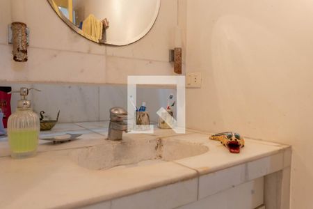 Casa à venda com 280m², 3 quartos e 2 vagasBAnheiro Suite