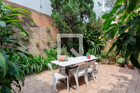 Casa à venda com 280m², 3 quartos e 2 vagasQuintal