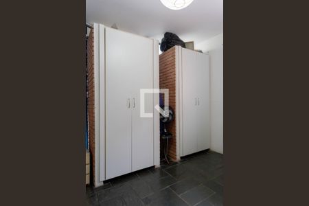 Casa à venda com 280m², 3 quartos e 2 vagasQuarto 2