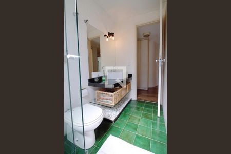 Apartamento à venda com 157m², 3 quartos e 3 vagasBanheiro da Suíte 2 