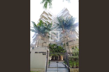 Apartamento à venda com 157m², 3 quartos e 3 vagasFachada