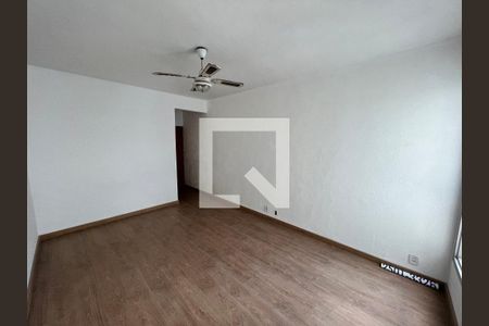 Sala de apartamento para alugar com 3 quartos, 77m² em Todos Os Santos, Rio de Janeiro
