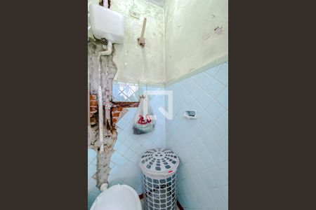 Casa à venda com 150m², 3 quartos e 2 vagas Casa à venda com 150m², 3 quartos e 2 vagasBanheiro de serviço