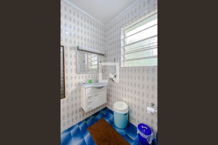 Casa à venda com 150m², 3 quartos e 2 vagas Casa à venda com 150m², 3 quartos e 2 vagasBanheiro