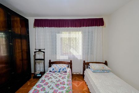 Casa à venda com 150m², 3 quartos e 2 vagas Casa à venda com 150m², 3 quartos e 2 vagasQuarto 3