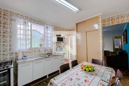 Casa à venda com 150m², 3 quartos e 2 vagas Casa à venda com 150m², 3 quartos e 2 vagasCozinha