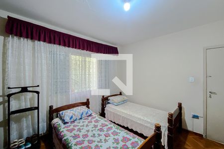 Casa à venda com 150m², 3 quartos e 2 vagas Casa à venda com 150m², 3 quartos e 2 vagasQuarto 3