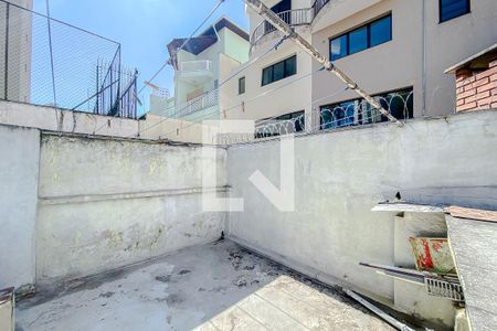 Casa à venda com 150m², 3 quartos e 2 vagas Casa à venda com 150m², 3 quartos e 2 vagasQuintal