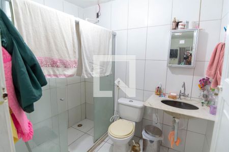 Banheiro da Suíte 1 de casa para alugar com 2 quartos, 70m² em Engenho Velho de Brotas, Salvador