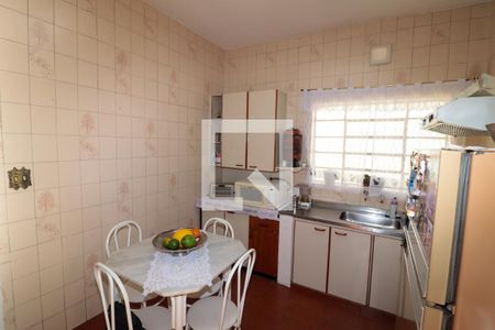 Casa à venda com 300m², 2 quartos e 1 vagaCozinha