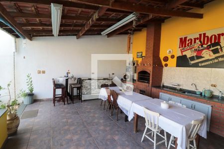 Casa à venda com 300m², 2 quartos e 1 vagaChurrasqueira