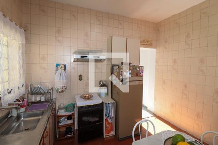 Casa à venda com 300m², 2 quartos e 1 vagaCozinha