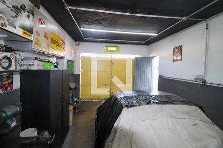 Casa à venda com 300m², 2 quartos e 1 vagaGaragem