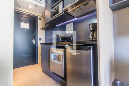 Cozinha de apartamento para alugar com 1 quarto, 30m² em Alphaville Industrial, Barueri