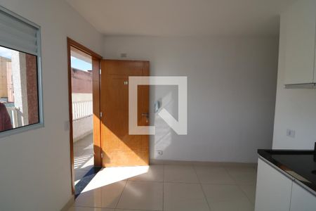 Sala/Cozinha de apartamento para alugar com 2 quartos, 34m² em Vila Nova York, São Paulo