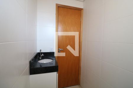 Banheiro de apartamento para alugar com 1 quarto, 35m² em Vila Nova York, São Paulo