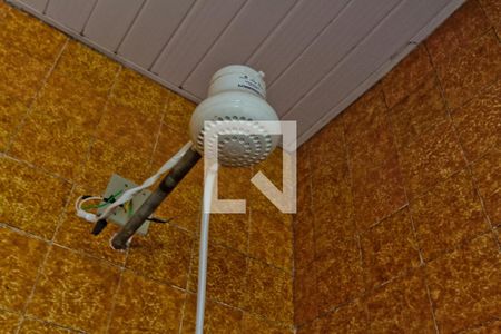 Casa à venda com 75m², 3 quartos e 1 vaga Casa à venda com 75m², 3 quartos e 1 vagaBanheiro