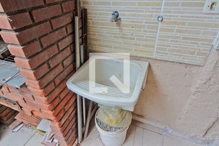 Casa à venda com 75m², 3 quartos e 1 vaga Casa à venda com 75m², 3 quartos e 1 vagaÁrea de Serviço