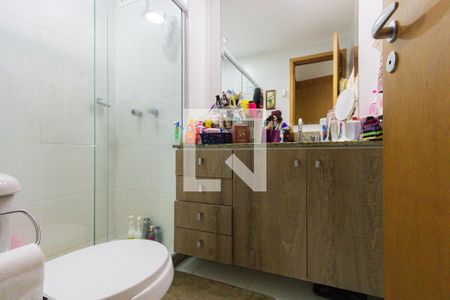 Apartamento à venda com 70m², 3 quartos e 1 vaga Apartamento à venda com 70m², 3 quartos e 1 vagaBanheiro da Suíte