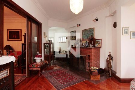Sala de casa para alugar com 5 quartos, 350m² em Pacaembu, São Paulo