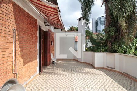 Casa à venda com 500m², 5 quartos e 5 vagasVaranda