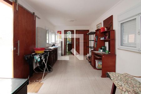 Casa à venda com 500m², 5 quartos e 5 vagasEscritório