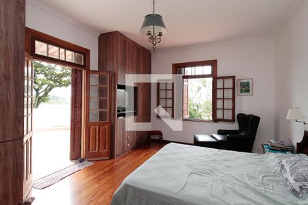 Casa à venda com 500m², 5 quartos e 5 vagasSuíte 2