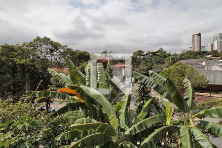 Casa à venda com 500m², 5 quartos e 5 vagasVista