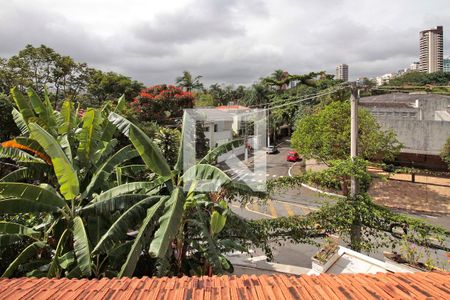 Casa à venda com 500m², 5 quartos e 5 vagasVista