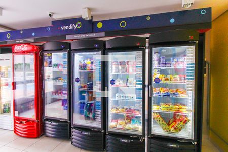 Apartamento para alugar com 200m², 2 quartos e sem vagaMini Market