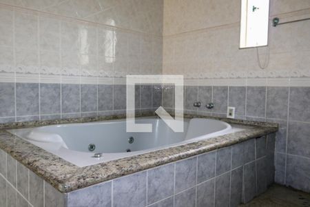 Casa para alugar com 446m², 3 quartos e 8 vagasBanheiro da Suíte