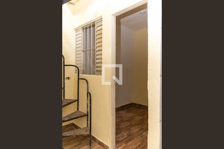 Casa à venda com 45m², 2 quartos e 1 vaga Casa à venda com 45m², 2 quartos e 1 vagaCorredor