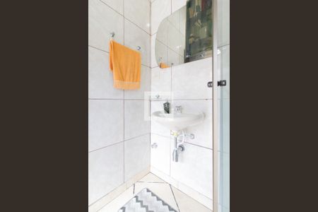 Casa à venda com 187m², 4 quartos e 1 vaga Casa à venda com 187m², 4 quartos e 1 vagaBanheiro de serviço