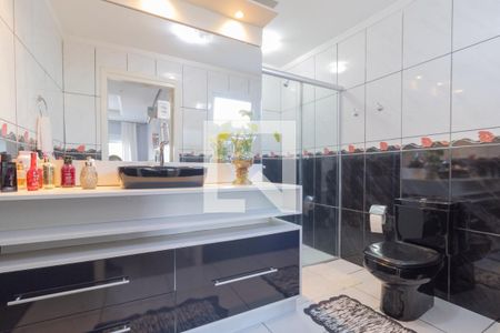 Casa à venda com 187m², 4 quartos e 1 vaga Casa à venda com 187m², 4 quartos e 1 vagaBanheiro da Suíte